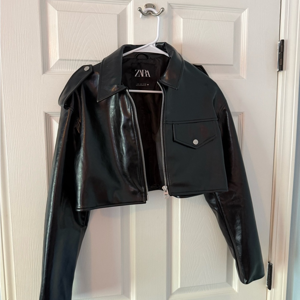 Zara Black Cropped Leather Jacket